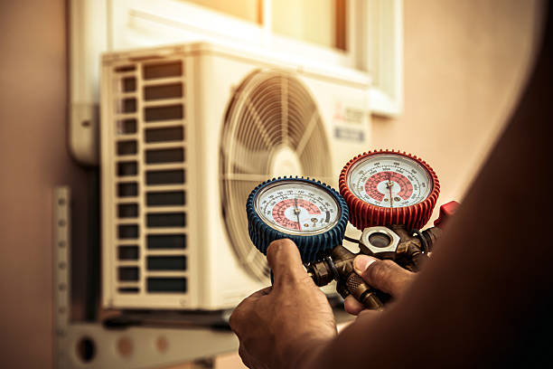 Professional Ductwork Repair technician working in Pardeeville, WI